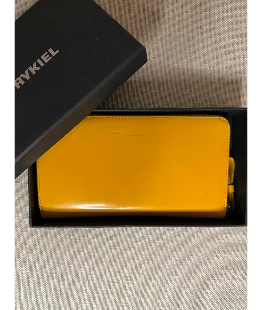 SONIA RYKIEL Горчичный кошелек из лакированной кожи, фото 5