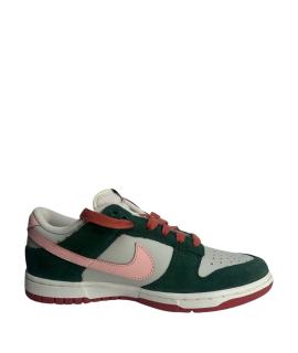 NIKE Кроссовки