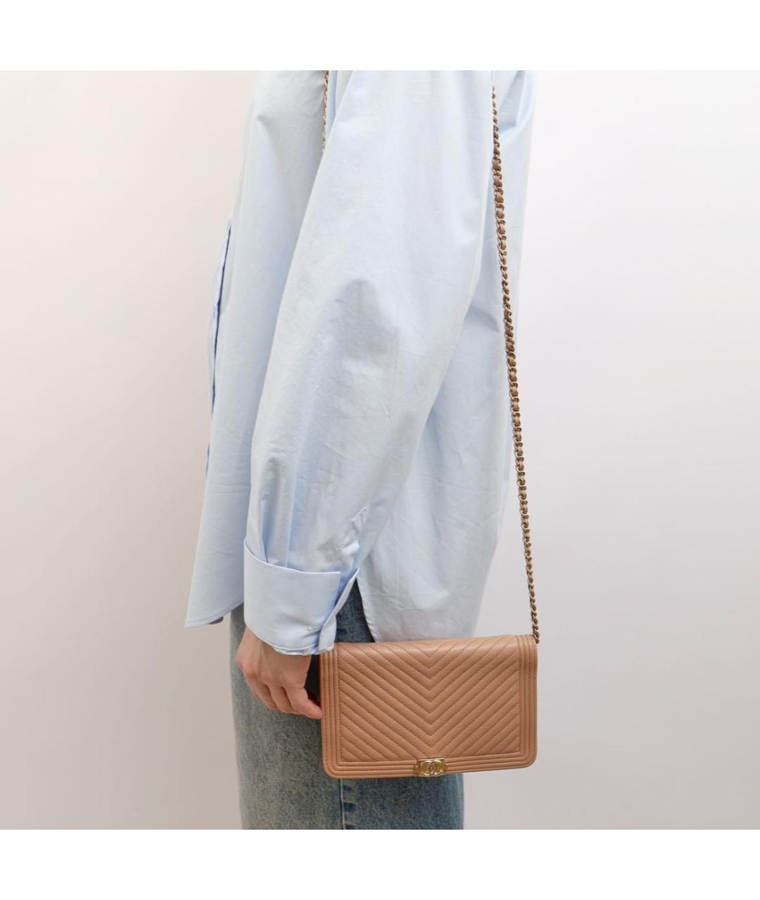 CHANEL Бежевая кожаная сумка через плечо, фото 2
