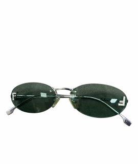 FENDI Солнцезащитные очки