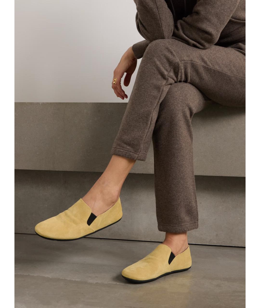 THE ROW Бежевые замшевые лоферы, фото 2