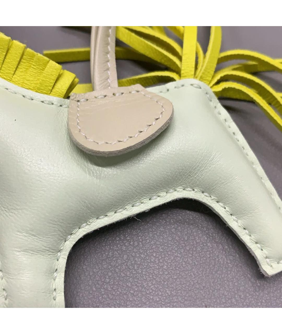 HERMES Белый брелок, фото 5