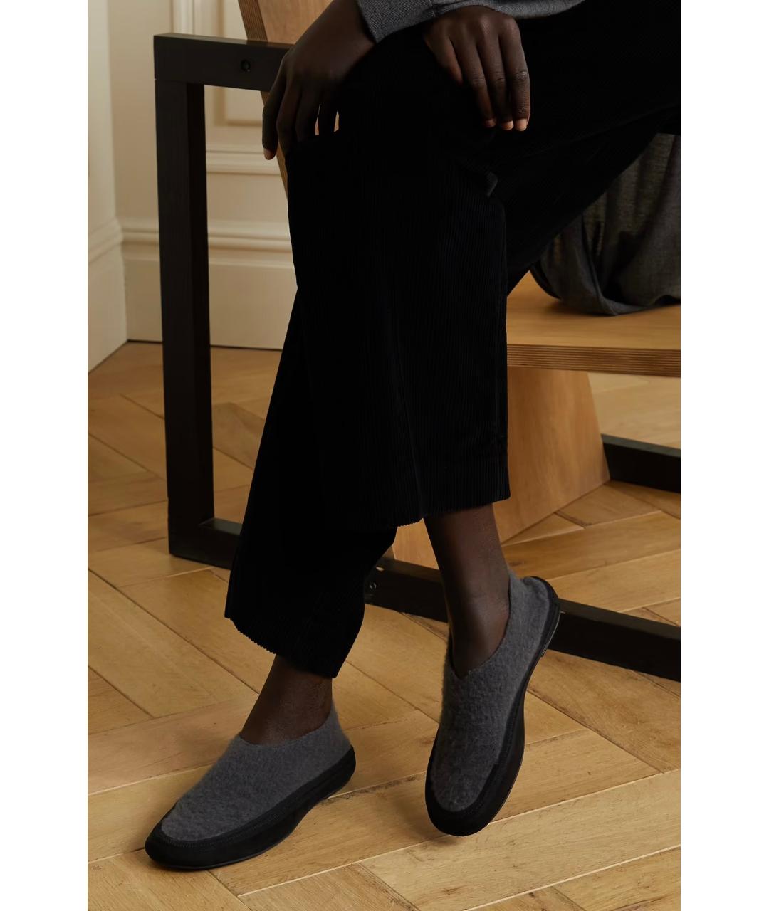 THE ROW Серые лоферы, фото 2