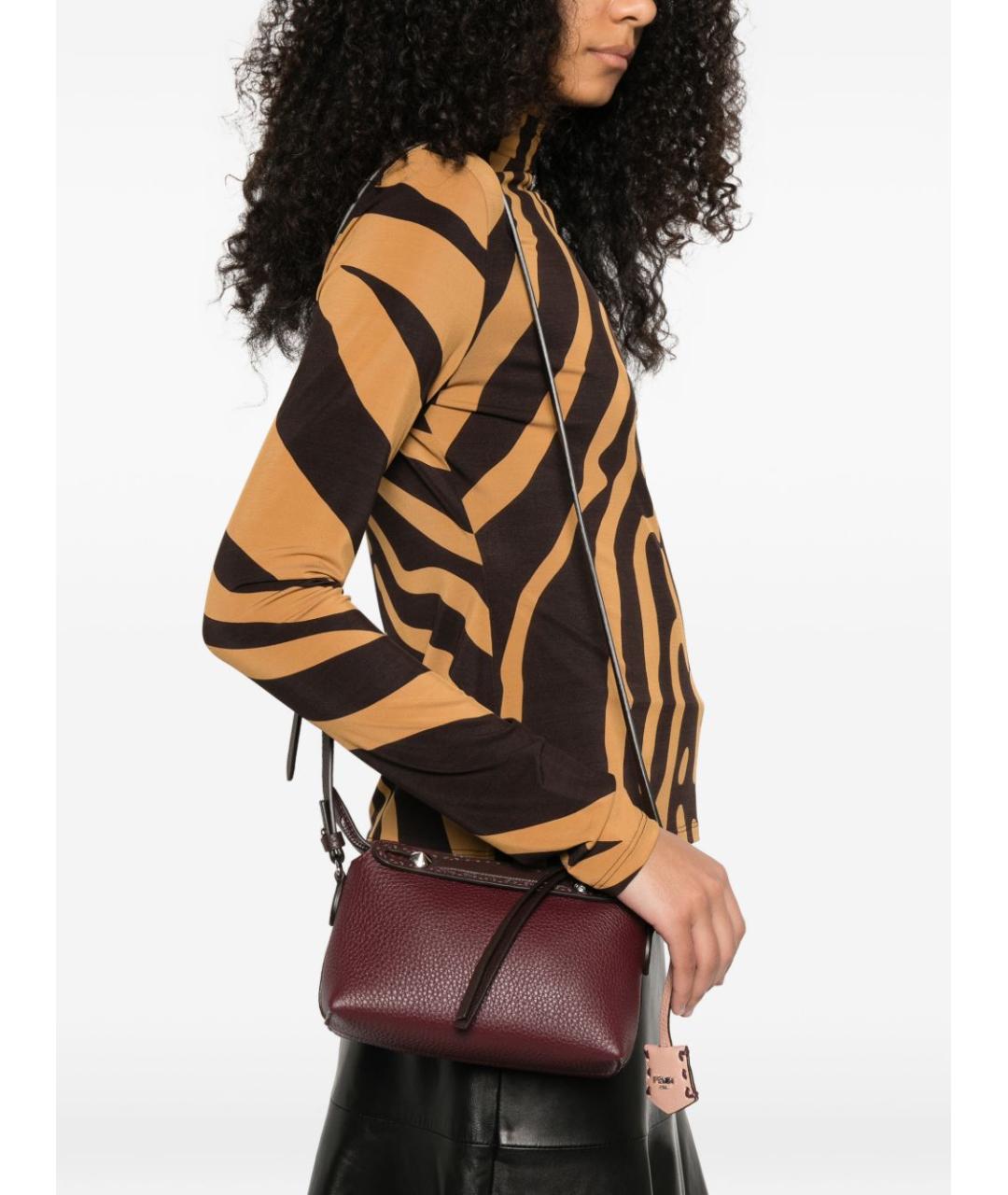 FENDI Бордовая кожаная сумка через плечо, фото 3