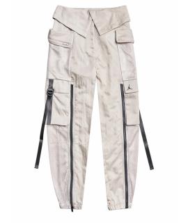 JORDAN Спортивные брюки и шорты