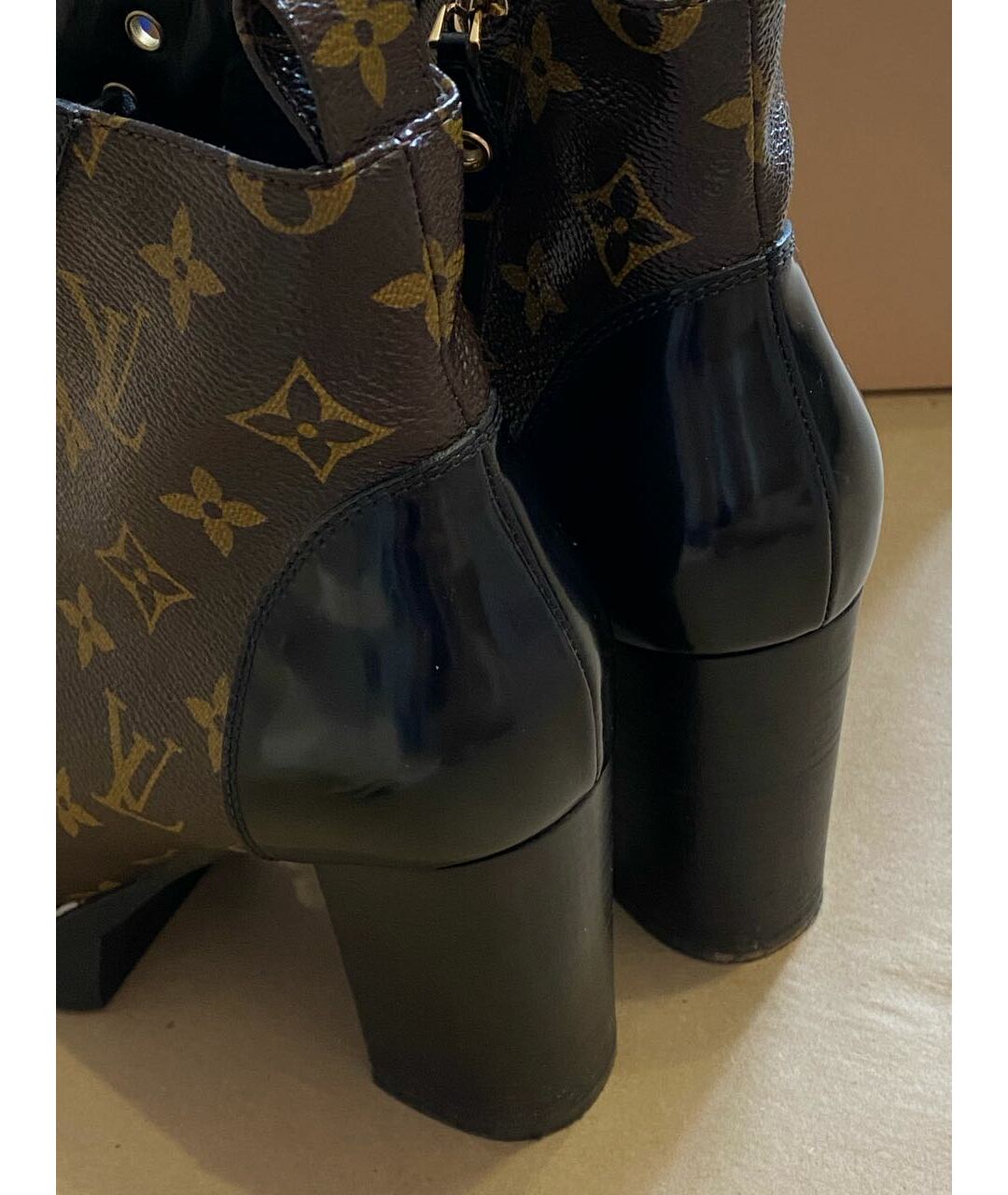 LOUIS VUITTON Коричневые кожаные ботильоны, фото 4