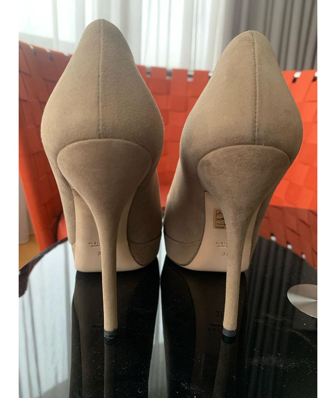 GUCCI Бежевые нубуковые туфли, фото 4