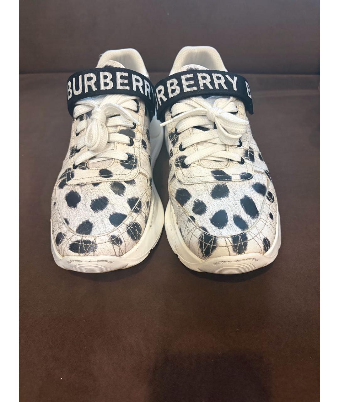 BURBERRY Белые кожаные кроссовки, фото 2