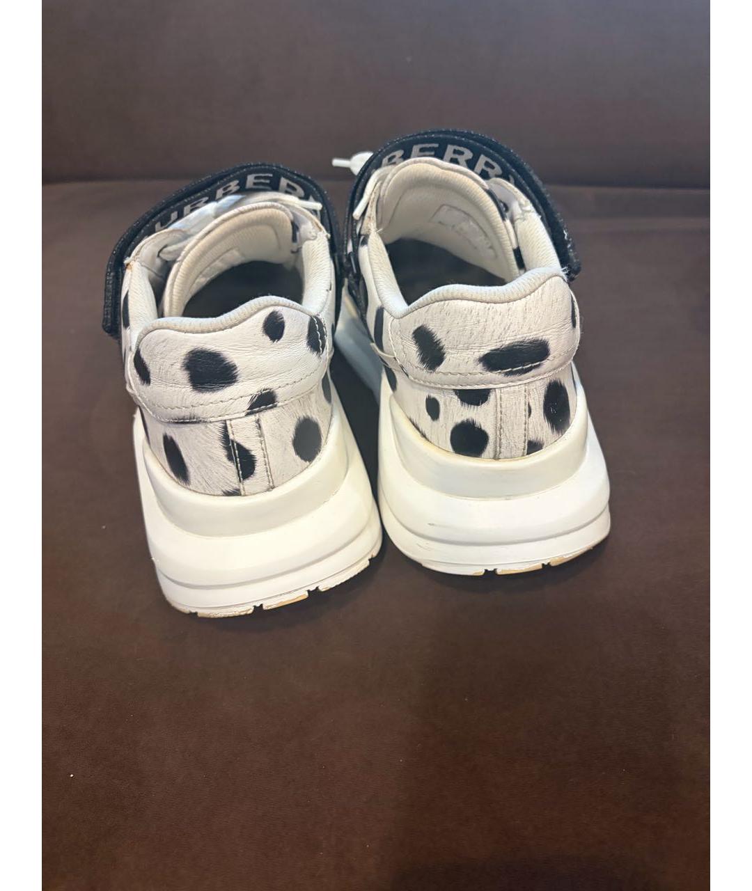 BURBERRY Белые кожаные кроссовки, фото 3