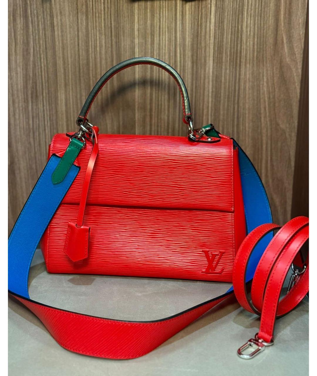 LOUIS VUITTON Красная кожаная сумка с короткими ручками, фото 9