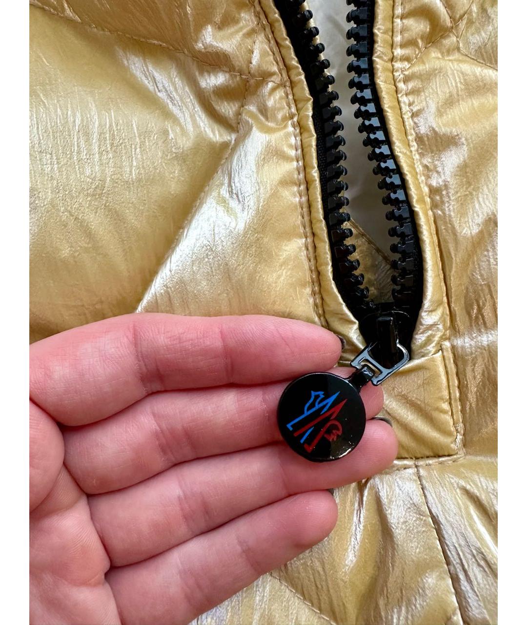 MONCLER Золотой полиэстеровый комбинезон, фото 4