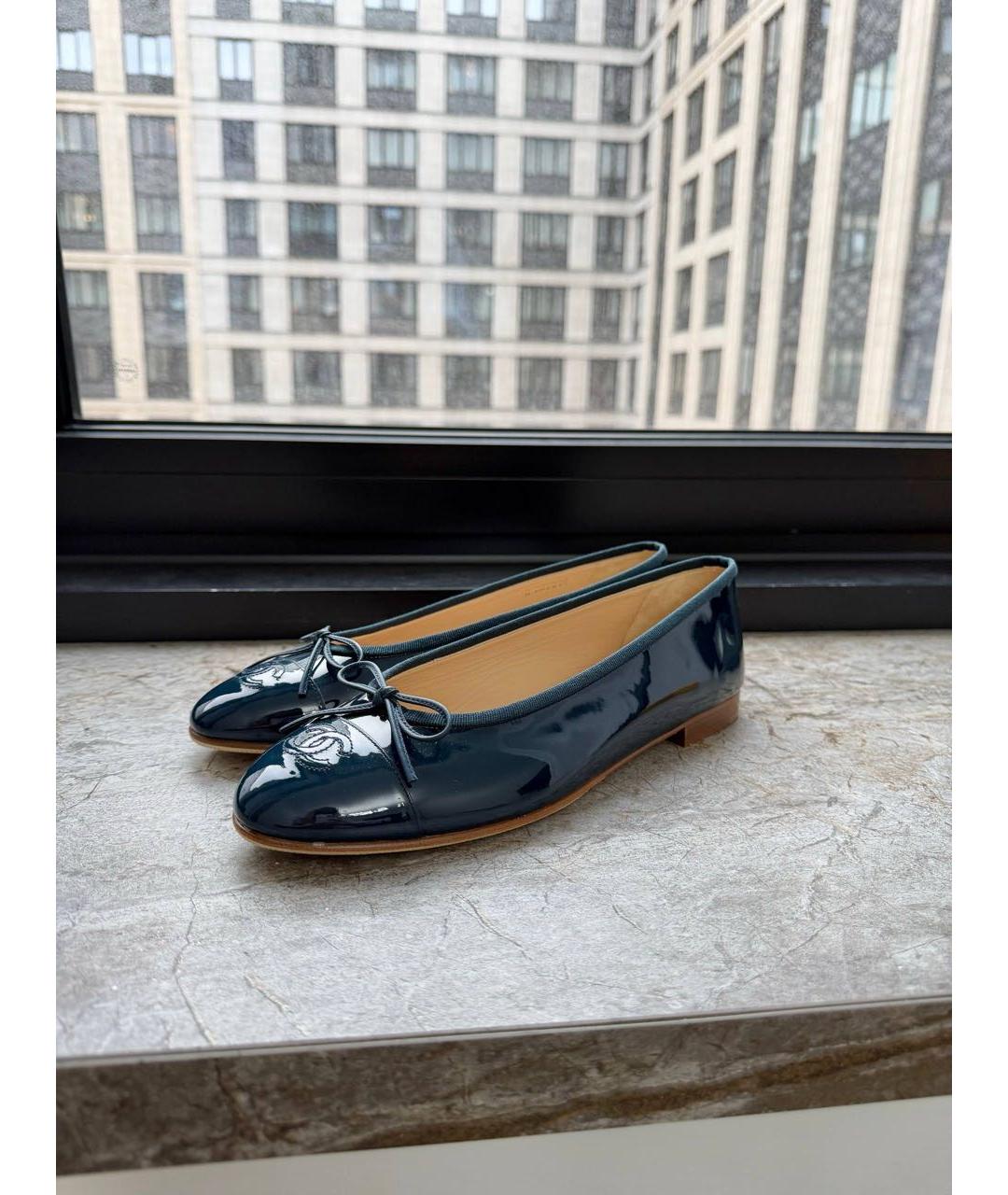 CHANEL Бирюзовые балетки из лакированной кожи, фото 6