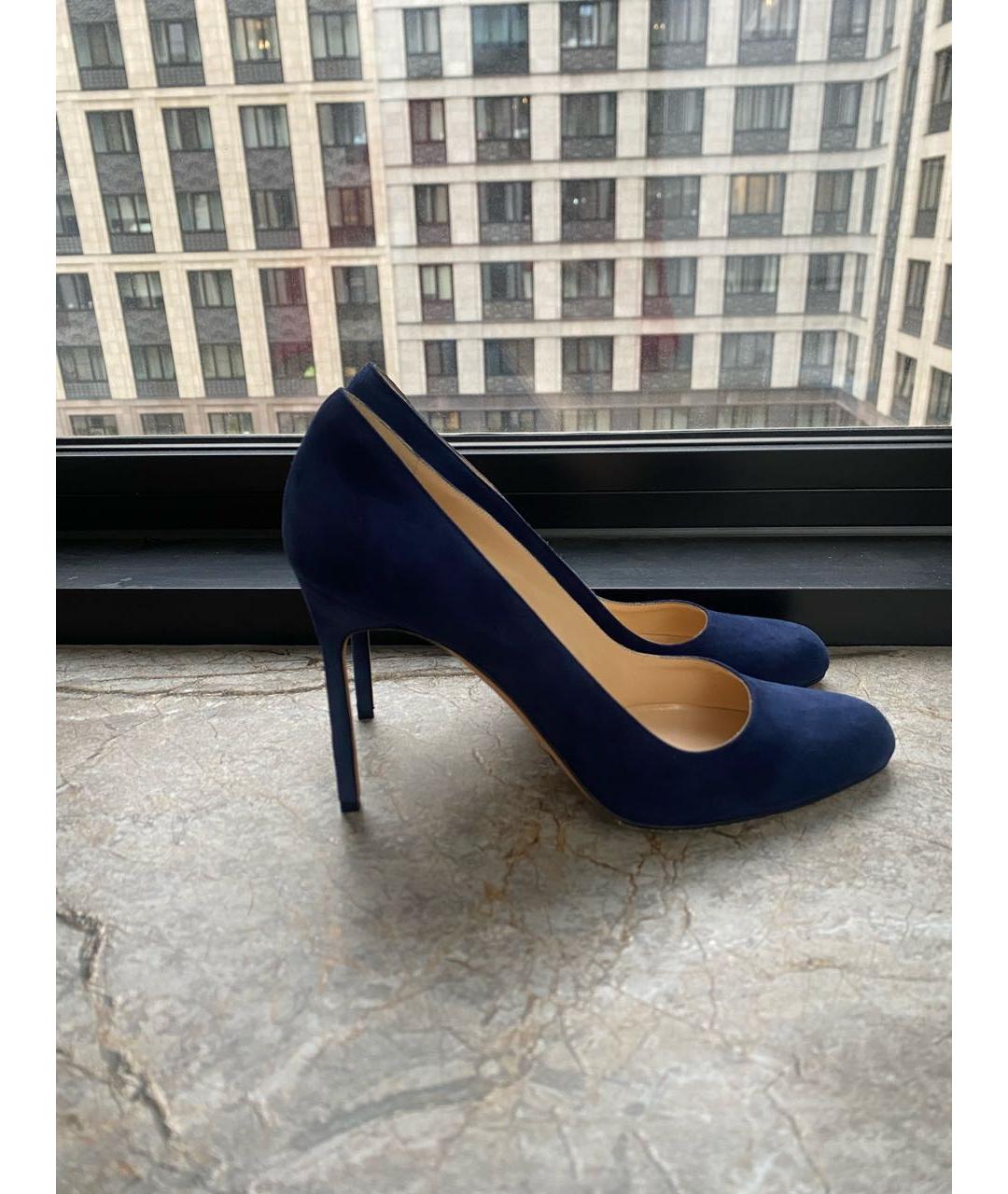 MANOLO BLAHNIK Темно-синие замшевые туфли, фото 6