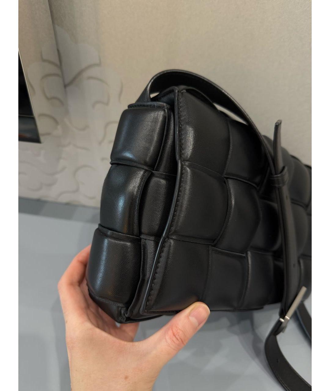 BOTTEGA VENETA Черная кожаная сумка через плечо, фото 5