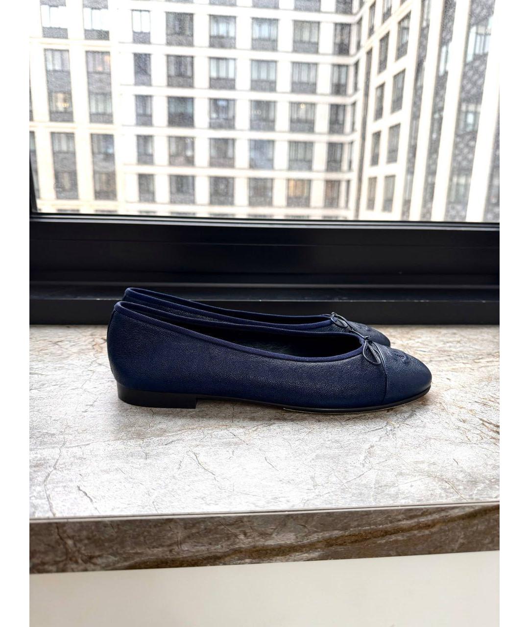 CHANEL Темно-синие кожаные балетки, фото 6
