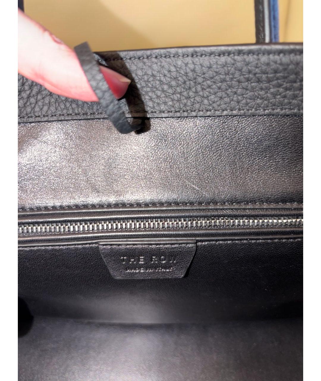 THE ROW Черная кожаная сумка с короткими ручками, фото 6