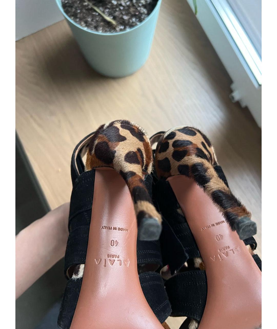 ALAIA Черные замшевые босоножки, фото 8