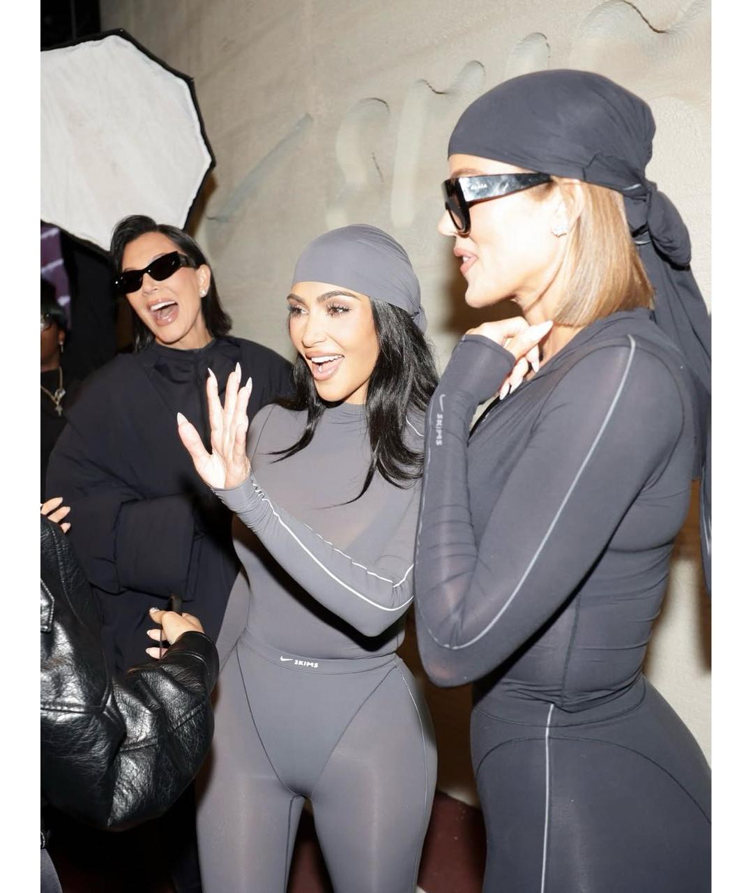 SKIMS Черный полиамидовый спортивные костюмы, фото 8