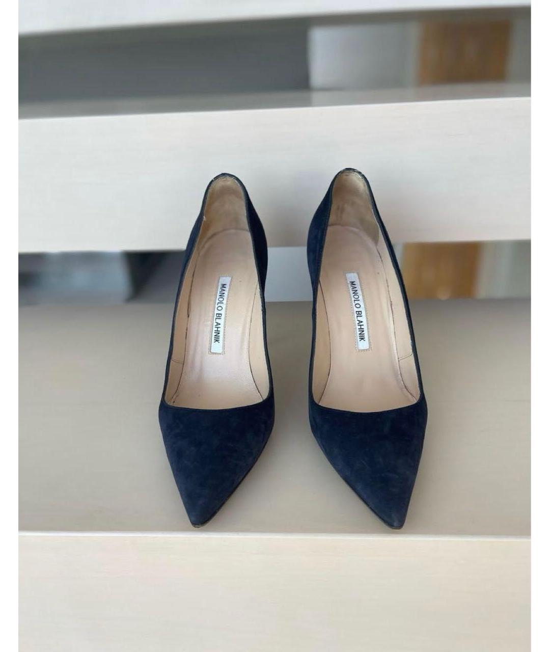 MANOLO BLAHNIK Темно-синие замшевые туфли, фото 2