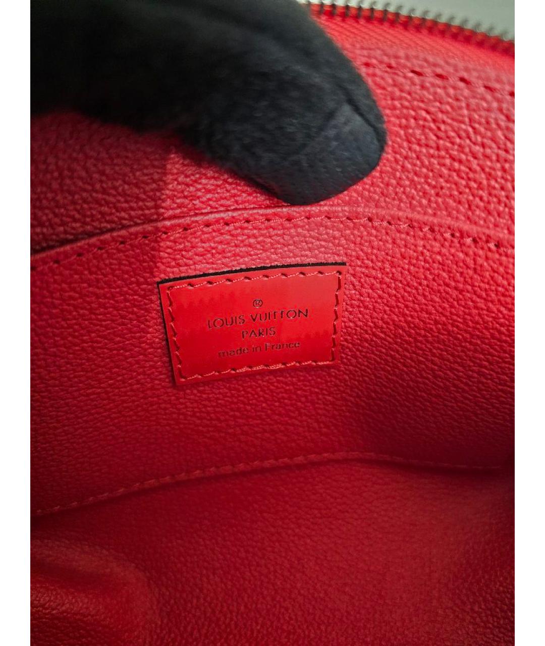 LOUIS VUITTON Красная кожаная косметичка, фото 4