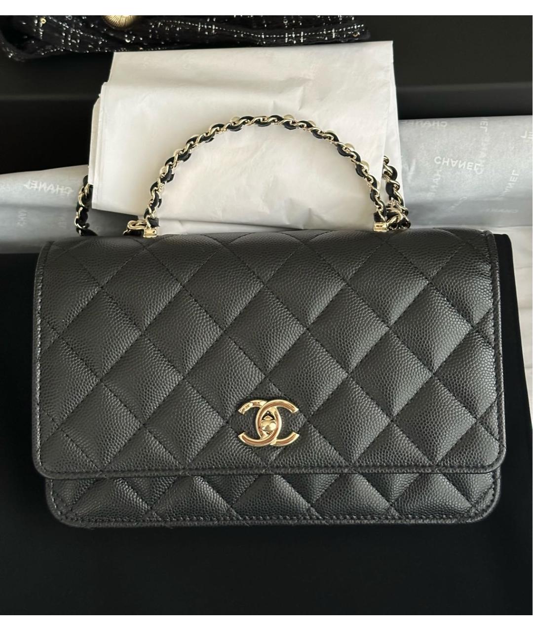 CHANEL Черная кожаная сумка с короткими ручками, фото 6