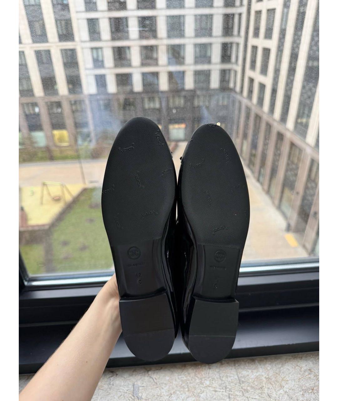 CHANEL Черные балетки из лакированной кожи, фото 5
