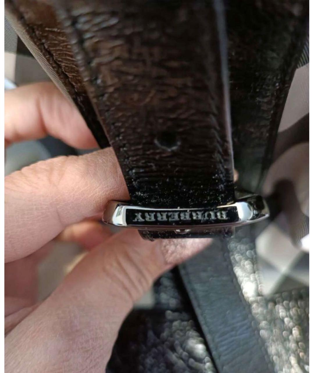 BURBERRY Черная сумка через плечо из лакированной кожи, фото 4