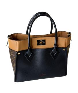 LOUIS VUITTON Сумка с короткими ручками