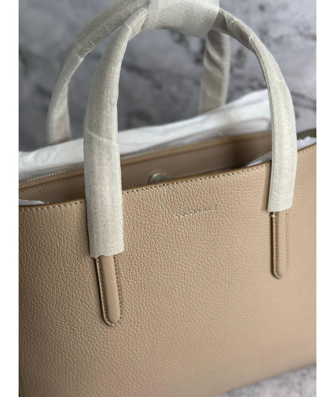 COCCINELLE Бежевая кожаная сумка тоут, фото 6