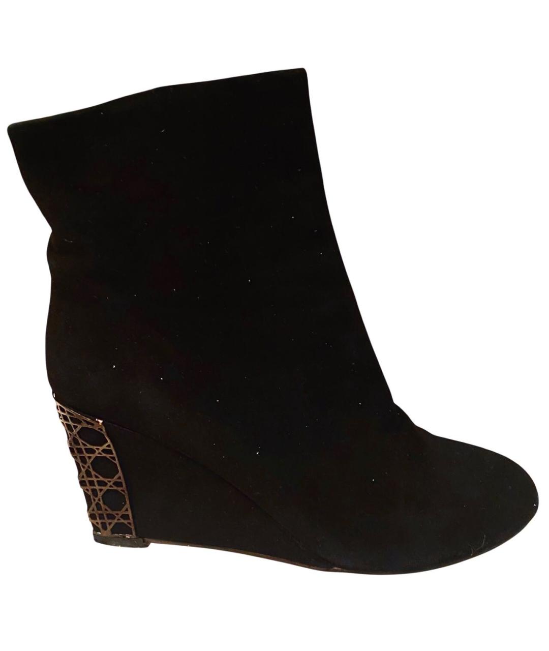 CHRISTIAN DIOR Черные замшевые ботильоны, фото 1