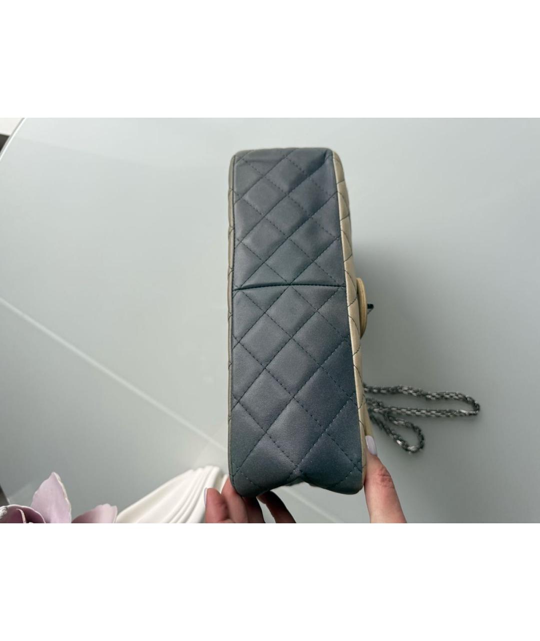 CHANEL Бежевая кожаная сумка через плечо, фото 7