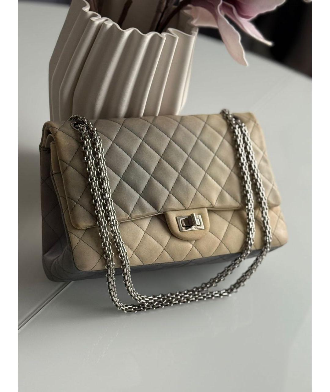 CHANEL Бежевая кожаная сумка через плечо, фото 9