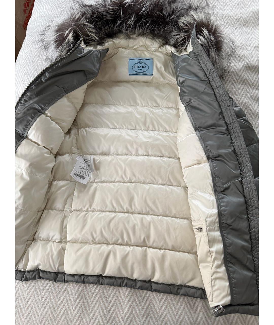 PRADA Серый полиэстеровый пуховик, фото 6