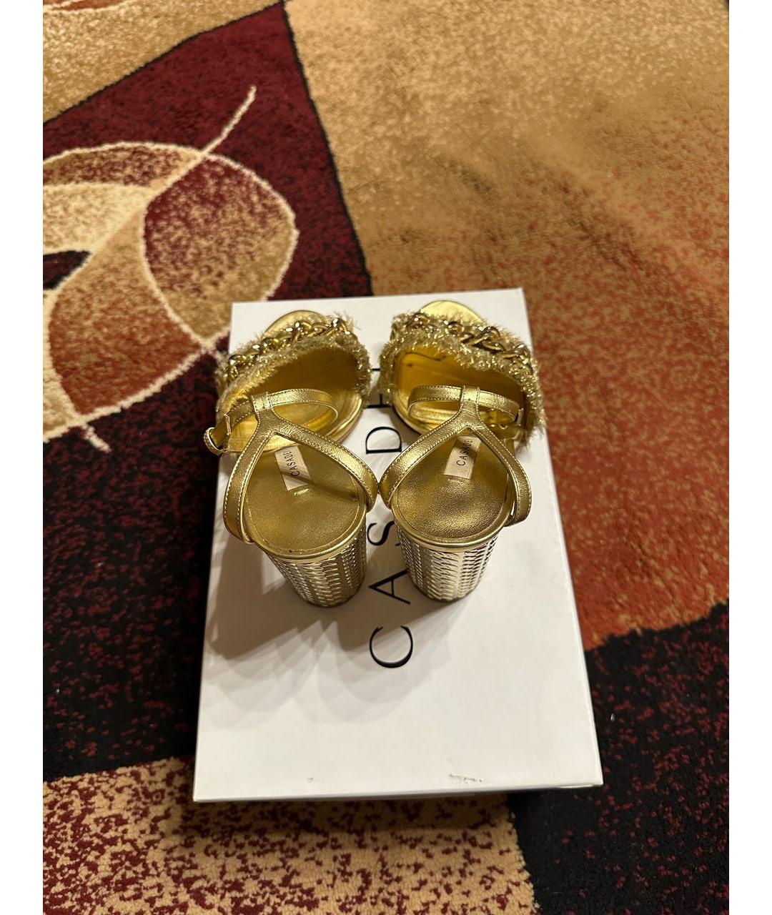 CASADEI Золотые кожаные босоножки, фото 3