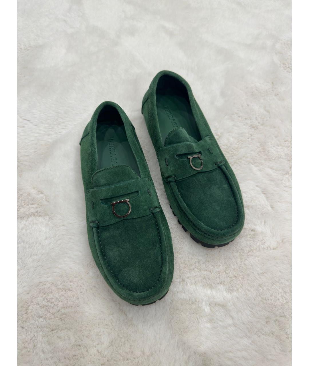 FERRAGAMO Зеленые замшевые мокасины, фото 2