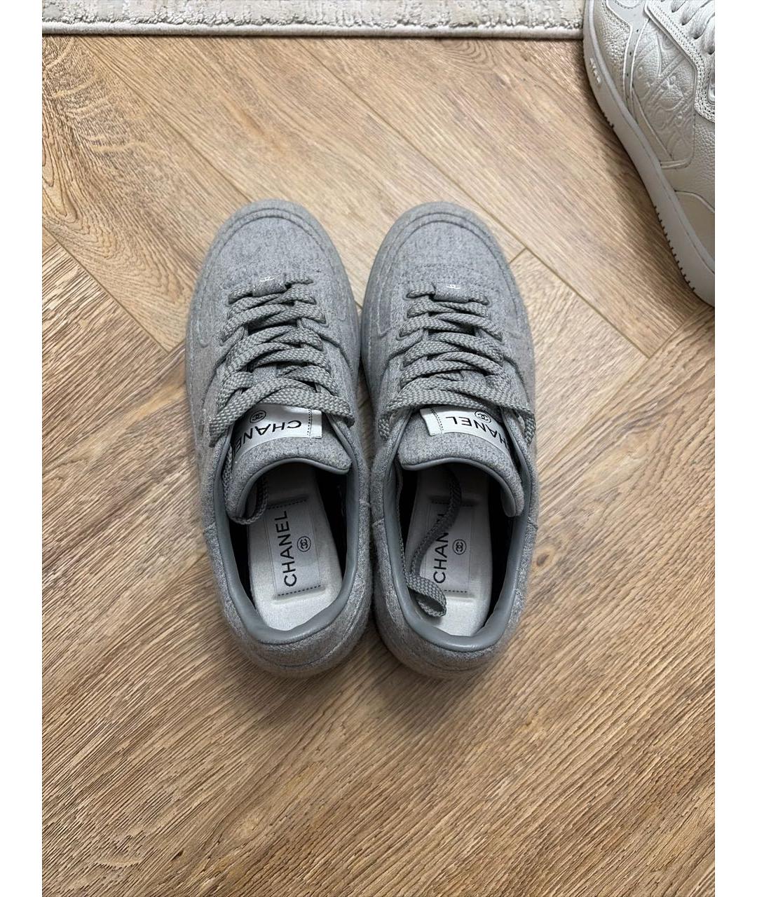 CHANEL Серые текстильные кеды, фото 3