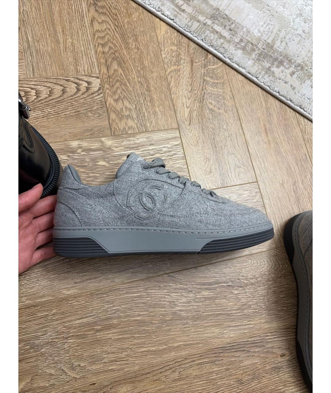 CHANEL Серые текстильные кеды, фото 5