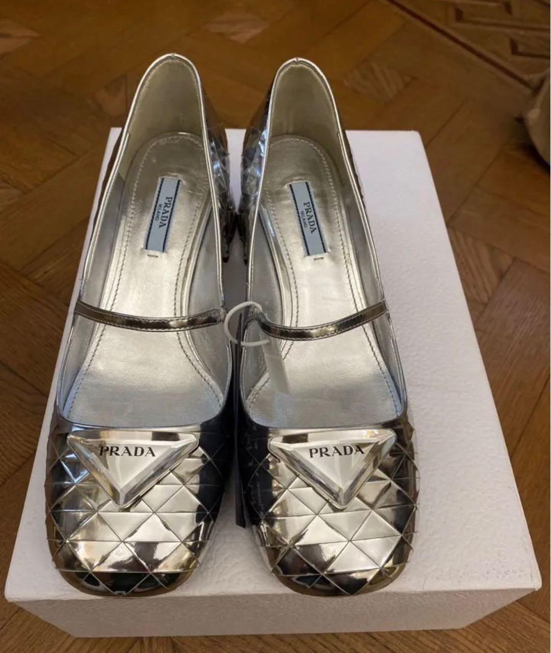 PRADA Серебряные кожаные туфли, фото 2