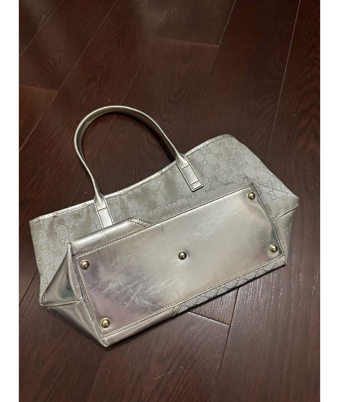 GUCCI Серебряная тканевая сумка с короткими ручками, фото 3