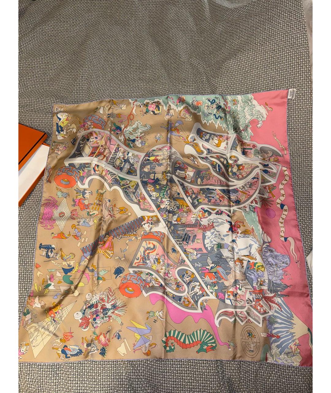 HERMES Коралловый шелковый платок, фото 3