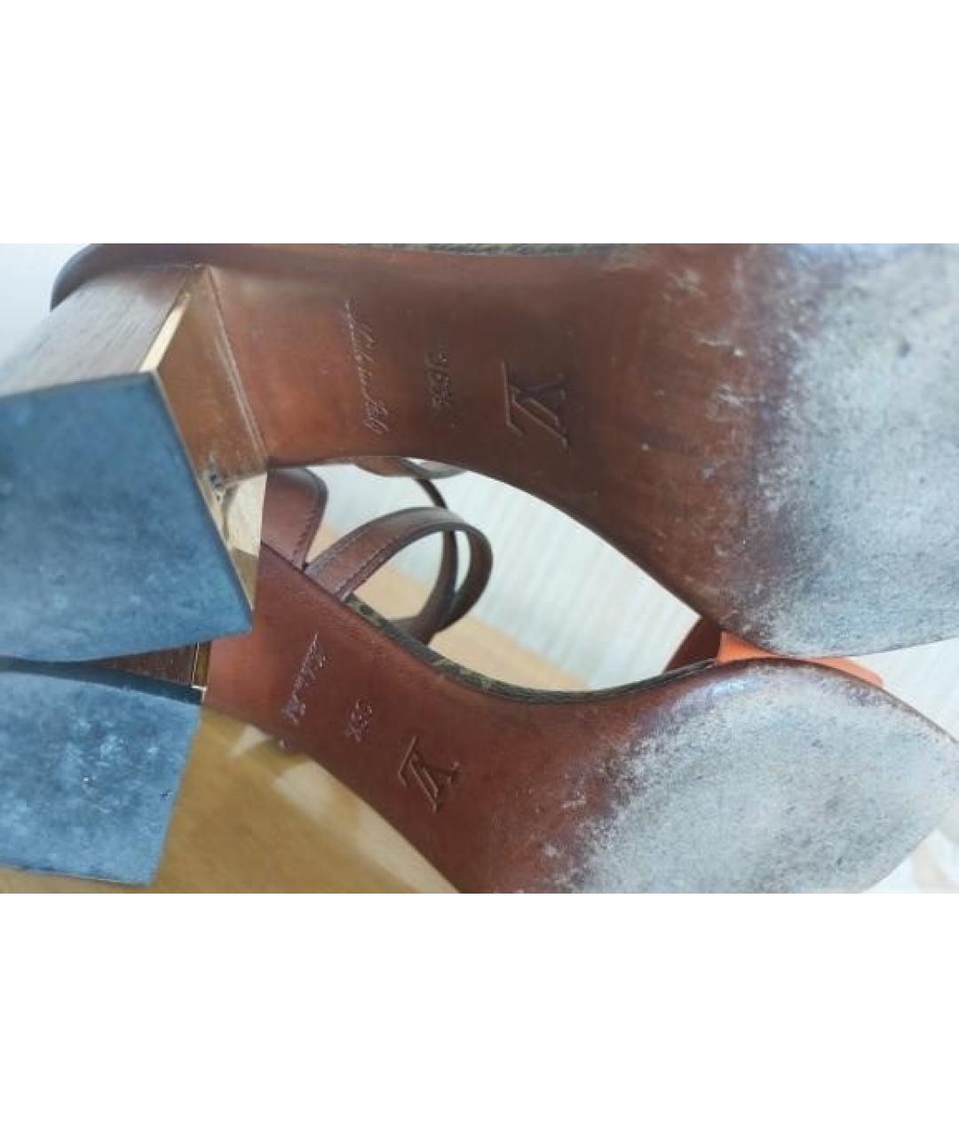 LOUIS VUITTON Оранжевое кожаные босоножки, фото 7