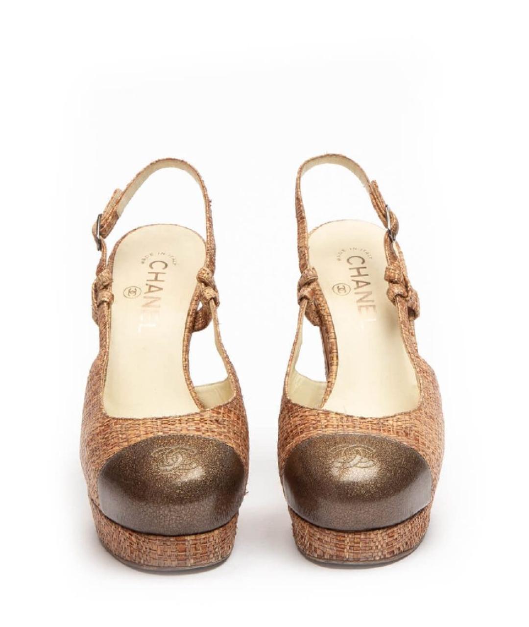 CHANEL Бежевые текстильные босоножки, фото 2