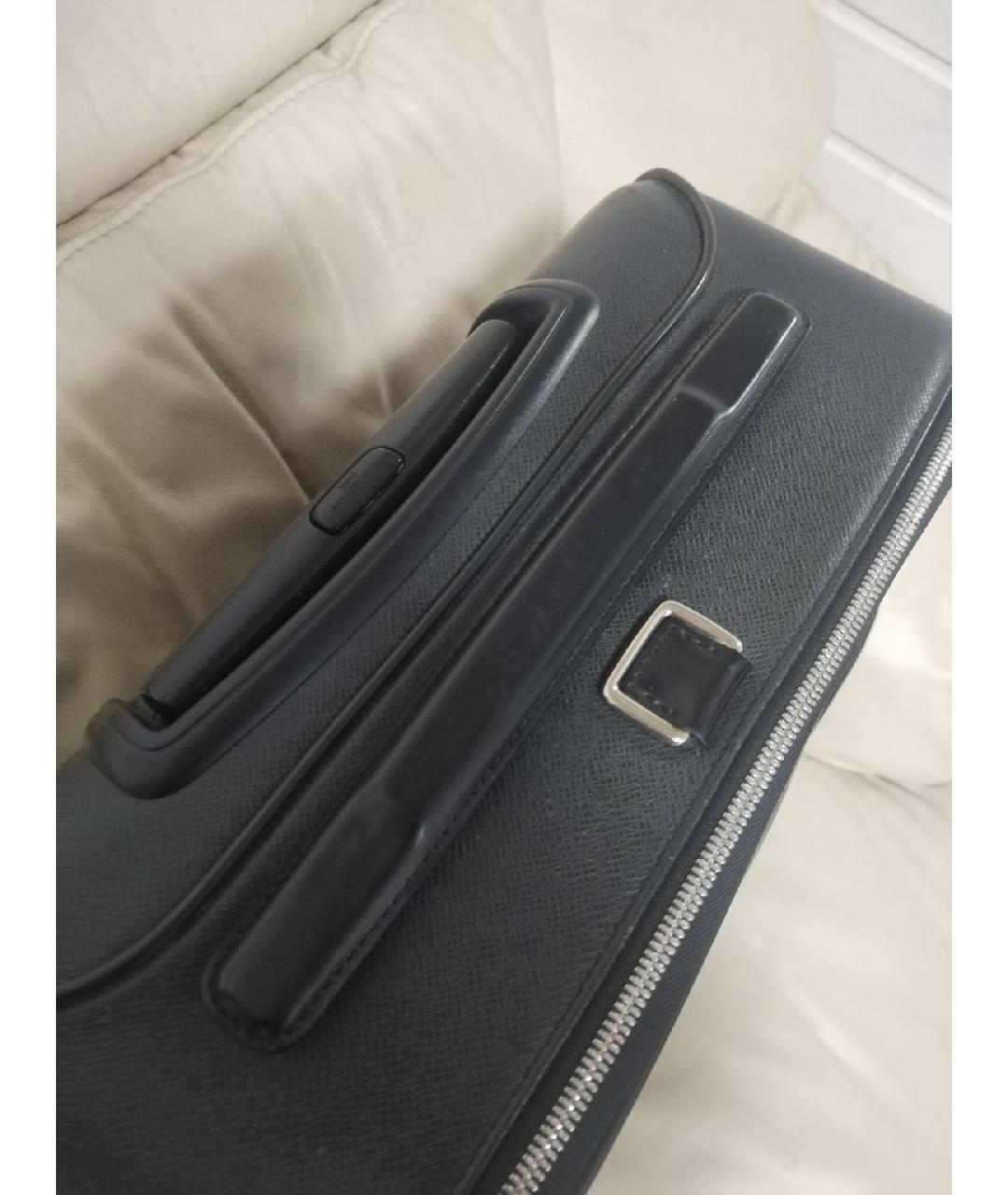 LOUIS VUITTON Антрацитовый кожаный чемодан, фото 2