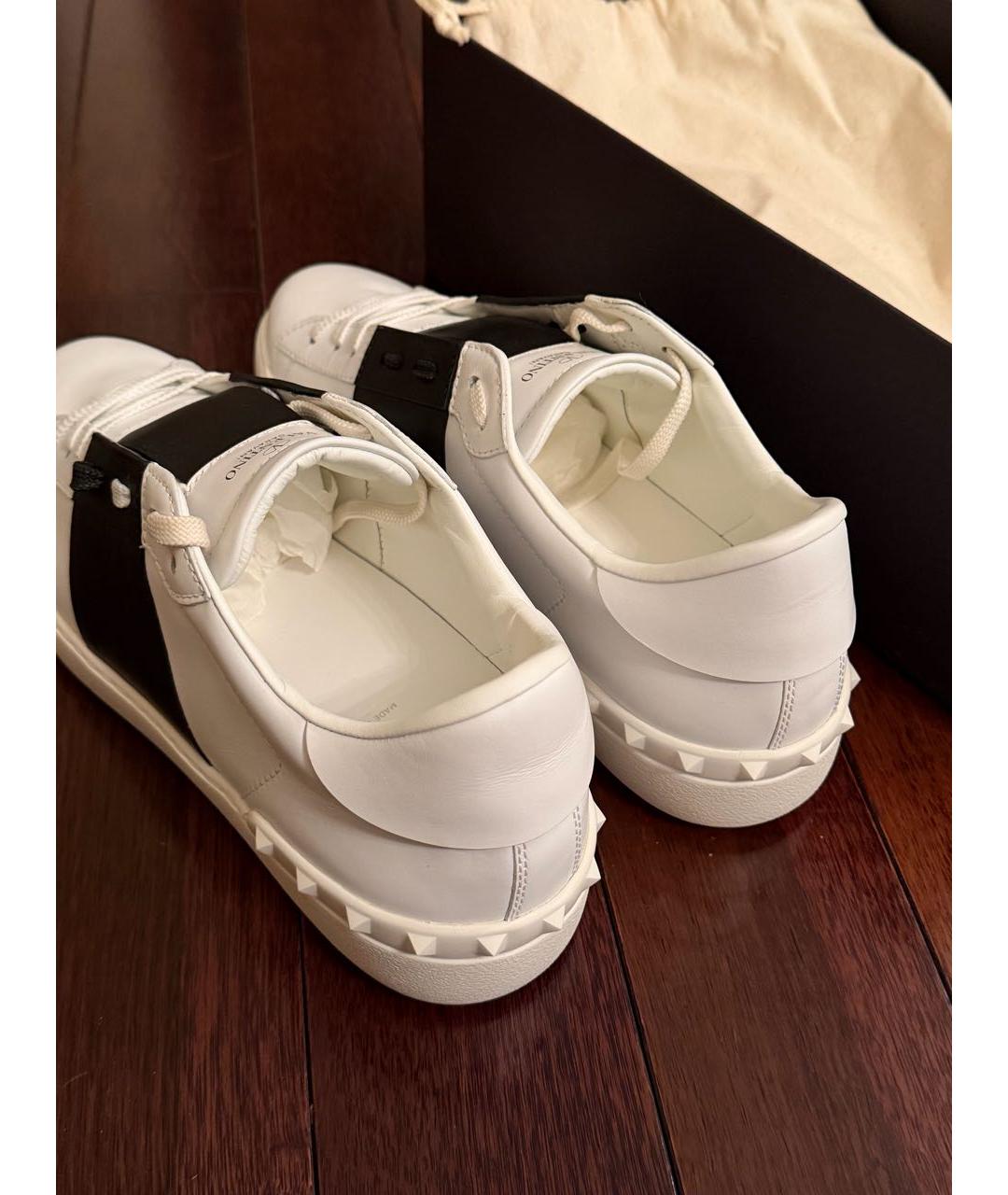 VALENTINO Белые кожаные низкие кроссовки / кеды, фото 4
