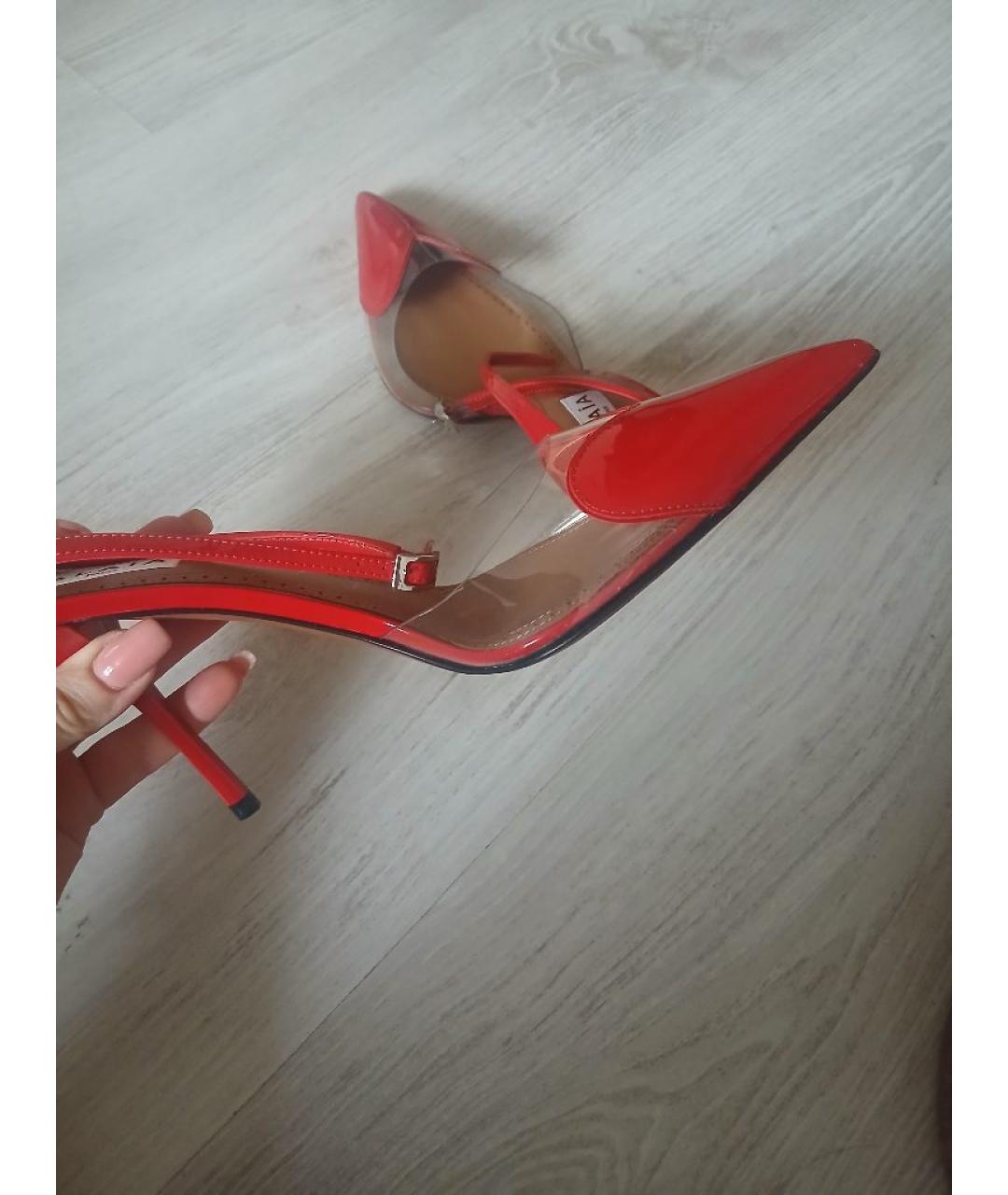 ALAIA Красные лодочки на низком каблуке из лакированной кожи, фото 7