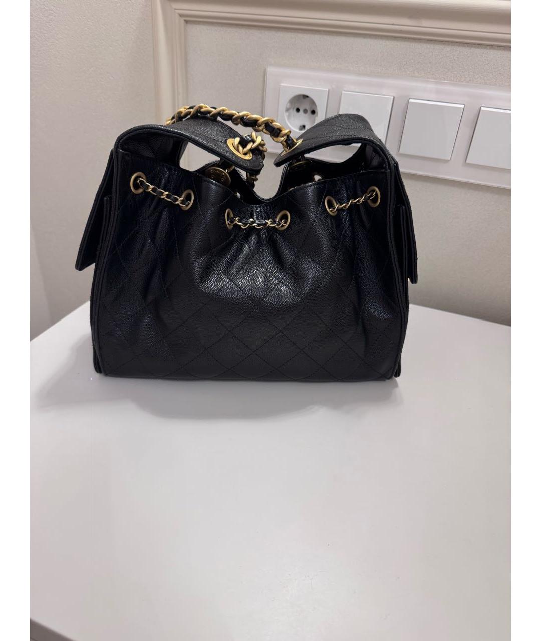 CHANEL Черная кожаная сумка с короткими ручками, фото 3