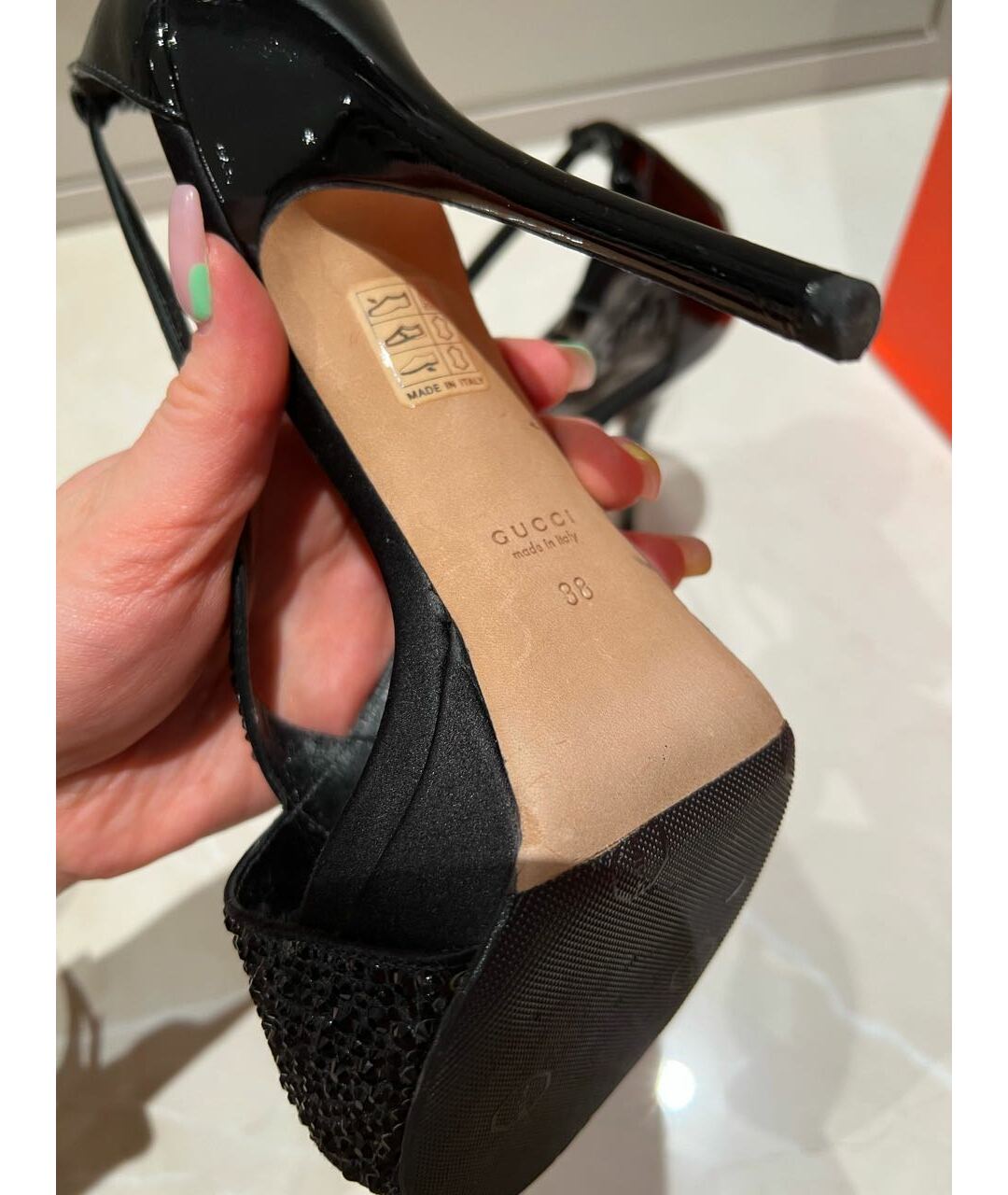 GUCCI Черные босоножки из лакированной кожи, фото 5