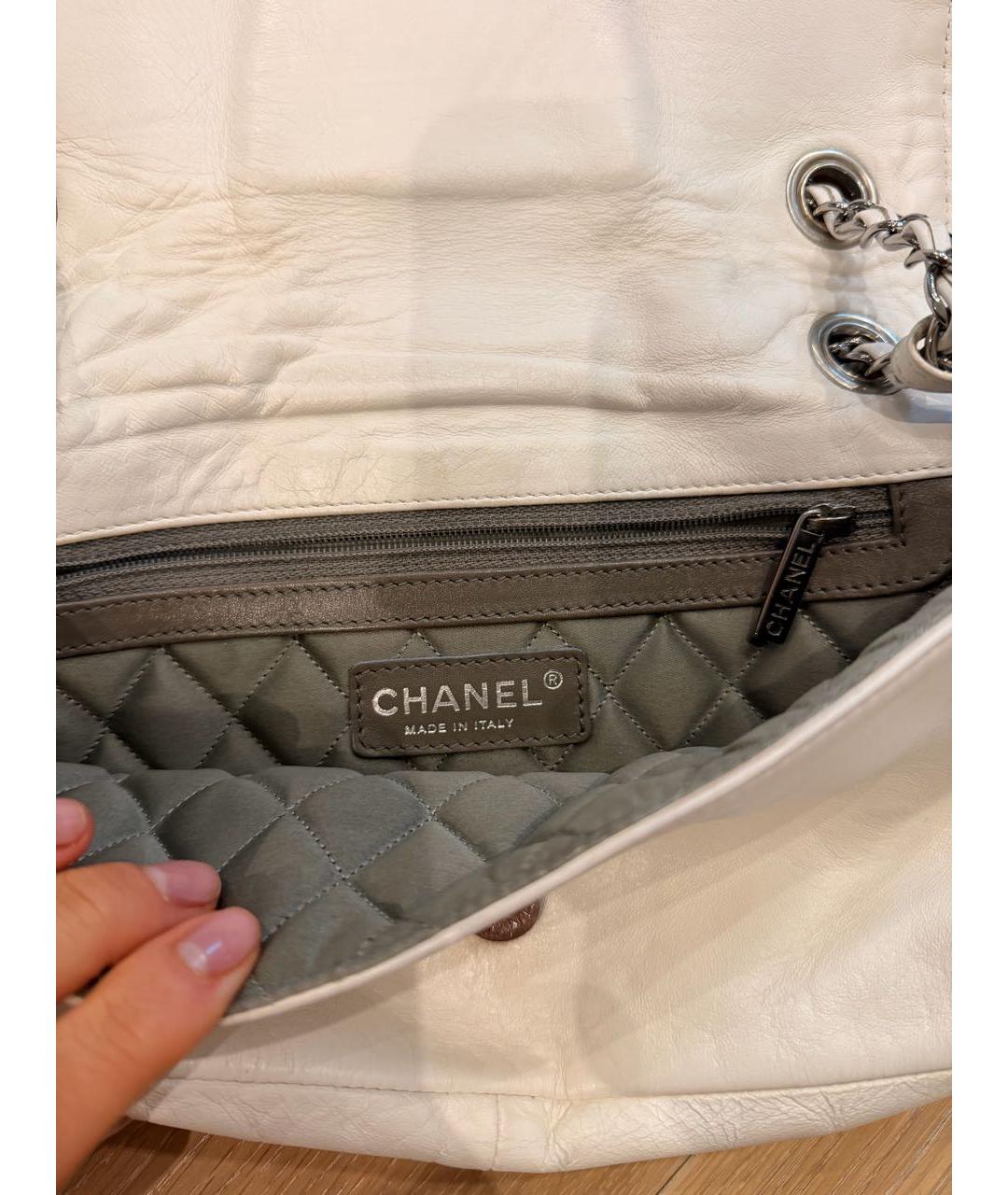 CHANEL Белая кожаная сумка с короткими ручками, фото 3