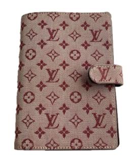LOUIS VUITTON Обложка/футляр