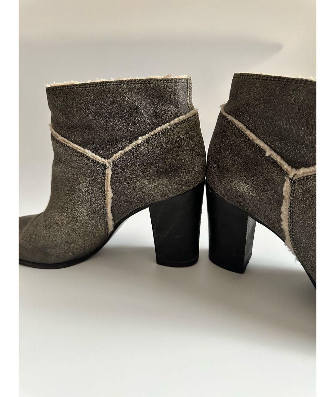 CHANEL Серые замшевые ботильоны, фото 3